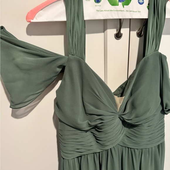 Azazie Lianne Eucalyptus sage green bridesmaids dress gown size 10 unaltered - Picture 3 of 6